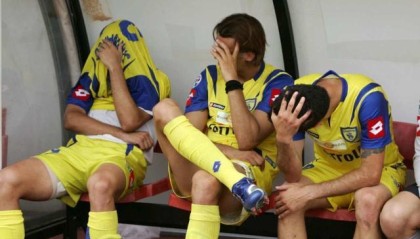 开云App下载-切沃被意乙除名，“飞驴”变“斑马”终是黄粱一梦