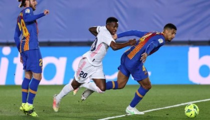 开云中国官网-齐达内战术击败巴萨352，科曼变招距扳平只差毫厘