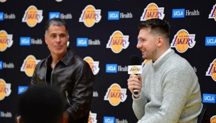 开云App下载-天上掉馅饼，还是两次？黄蜂主动联系湖人交易马威