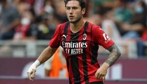 意媒：萨索洛有意免签卡拉布里亚，已联系随行人员了解具体要求