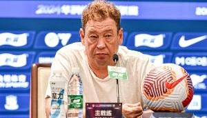 东体：上海申花国脚磨合时间紧，球队专门学习了8秒新规