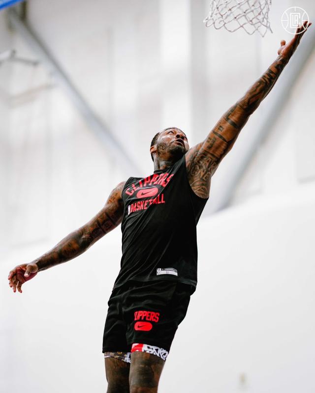 1664112581023004191.jpeg FazF02WVUAAkaY7.jpeg