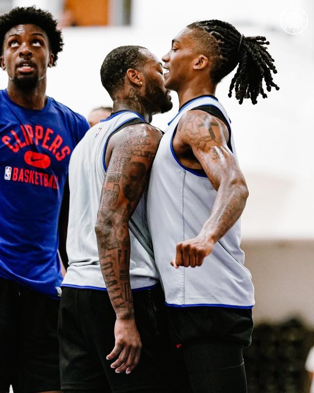 1664112796685068789.jpeg FczKN88aIAEFfK3.jpeg